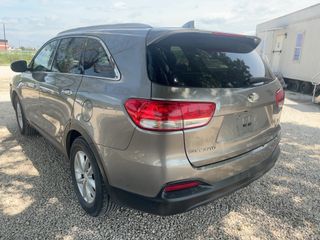 2016 Kia Sorento 2.4L LX - Exterior Rear Left Corner Image